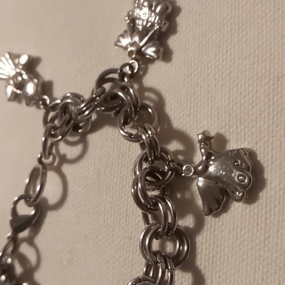 Stainless guardian angel circle link chain bracelet. 7.5 inches - Picture 5 of 6